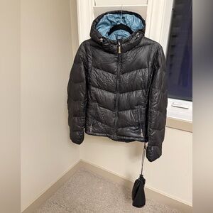 Eddie Bauer Packable puffer jacket